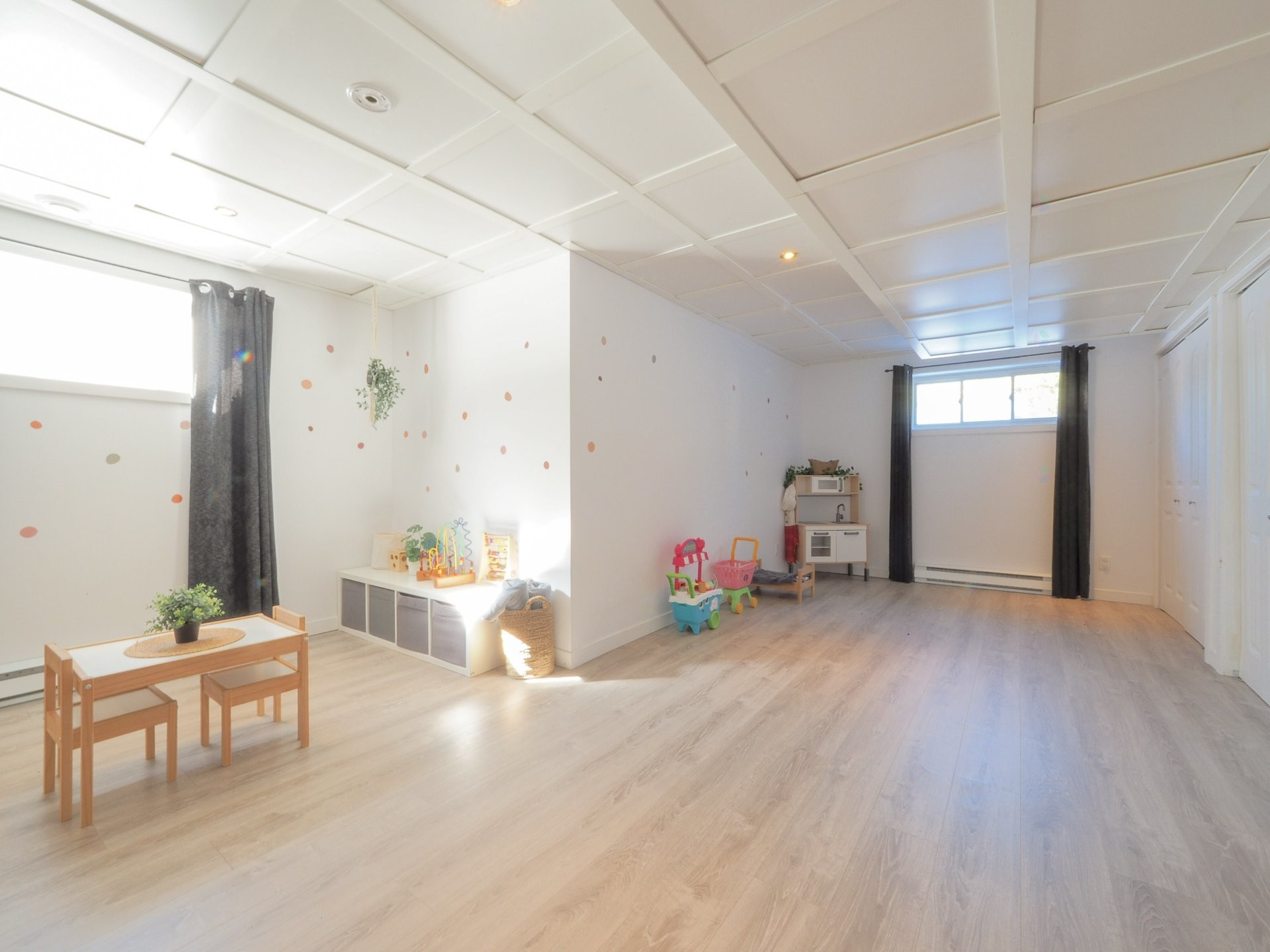 









255


Rue des Fuchsias

,
Trois-Rivières,




QC
G8V1N2

