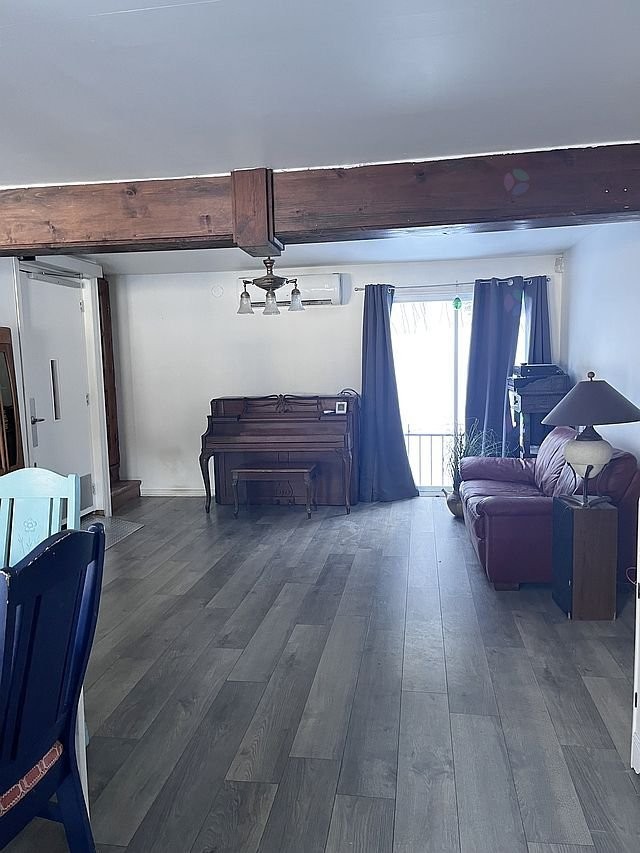 









17


Ch. des Neufs-Milles

,
Notre-Dame-de-la-Paix,




QC
J0V1P0

