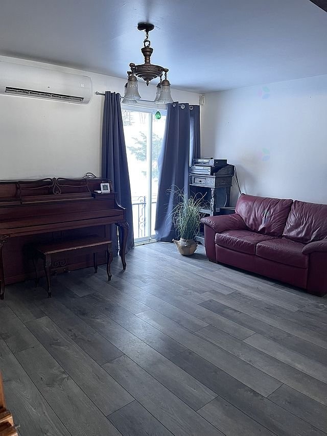 









17


Ch. des Neufs-Milles

,
Notre-Dame-de-la-Paix,




QC
J0V1P0

