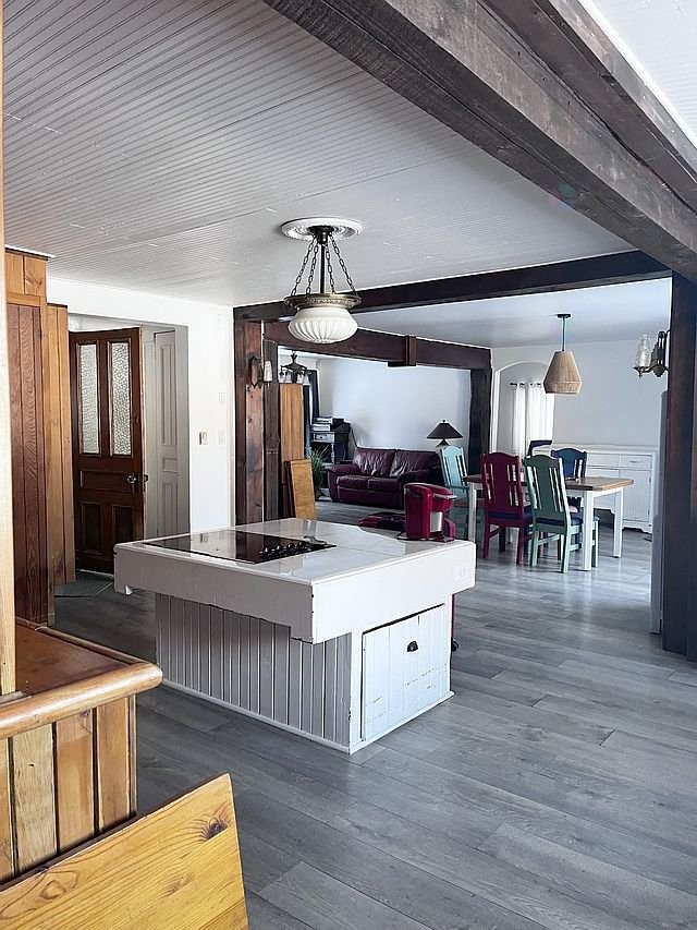 









17


Ch. des Neufs-Milles

,
Notre-Dame-de-la-Paix,




QC
J0V1P0

