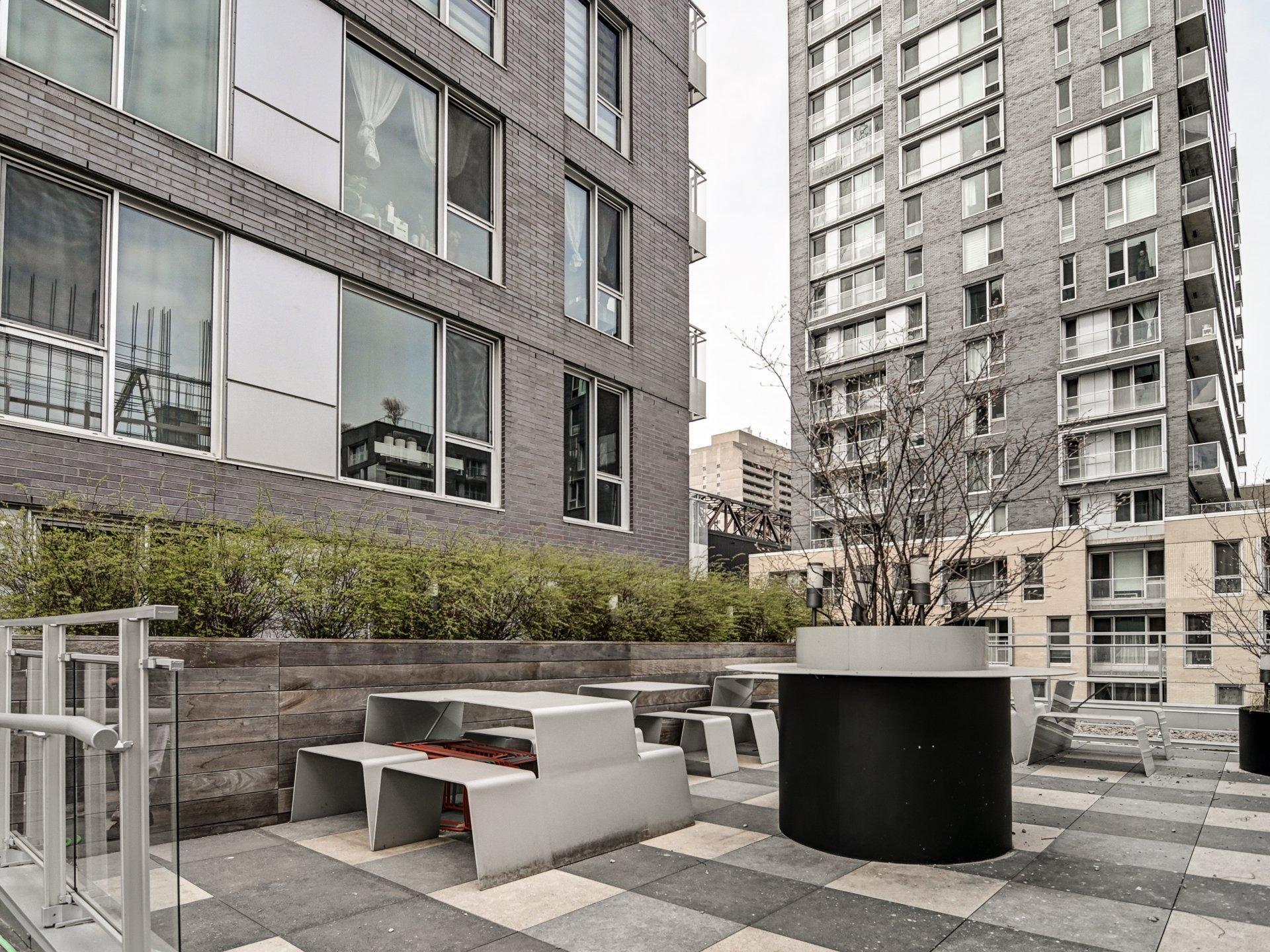 









1265


Rue Lambert-Closse

, 315,
Montréal (Ville-Marie),




QC
H3H1Z4

