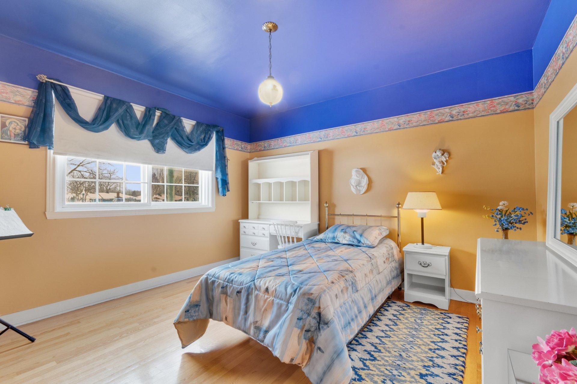 









11450


Rue Filion

,
Montréal (Ahuntsic-Cartierville),




QC
H4J1T1

