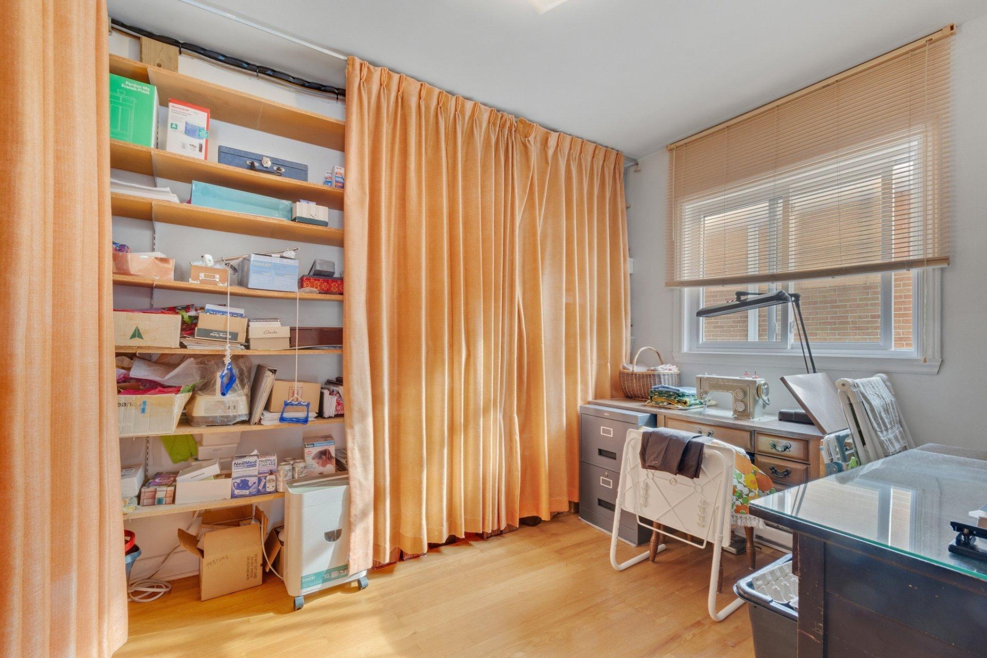 









11450


Rue Filion

,
Montréal (Ahuntsic-Cartierville),




QC
H4J1T1

