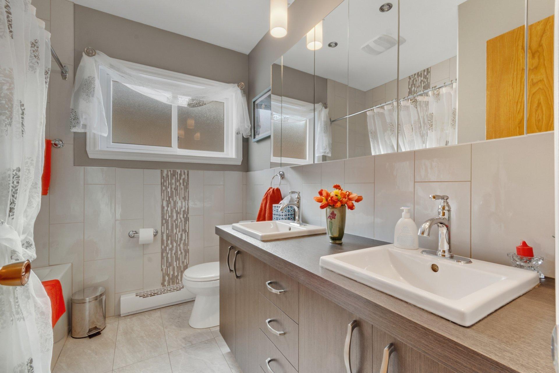 









11450


Rue Filion

,
Montréal (Ahuntsic-Cartierville),




QC
H4J1T1

