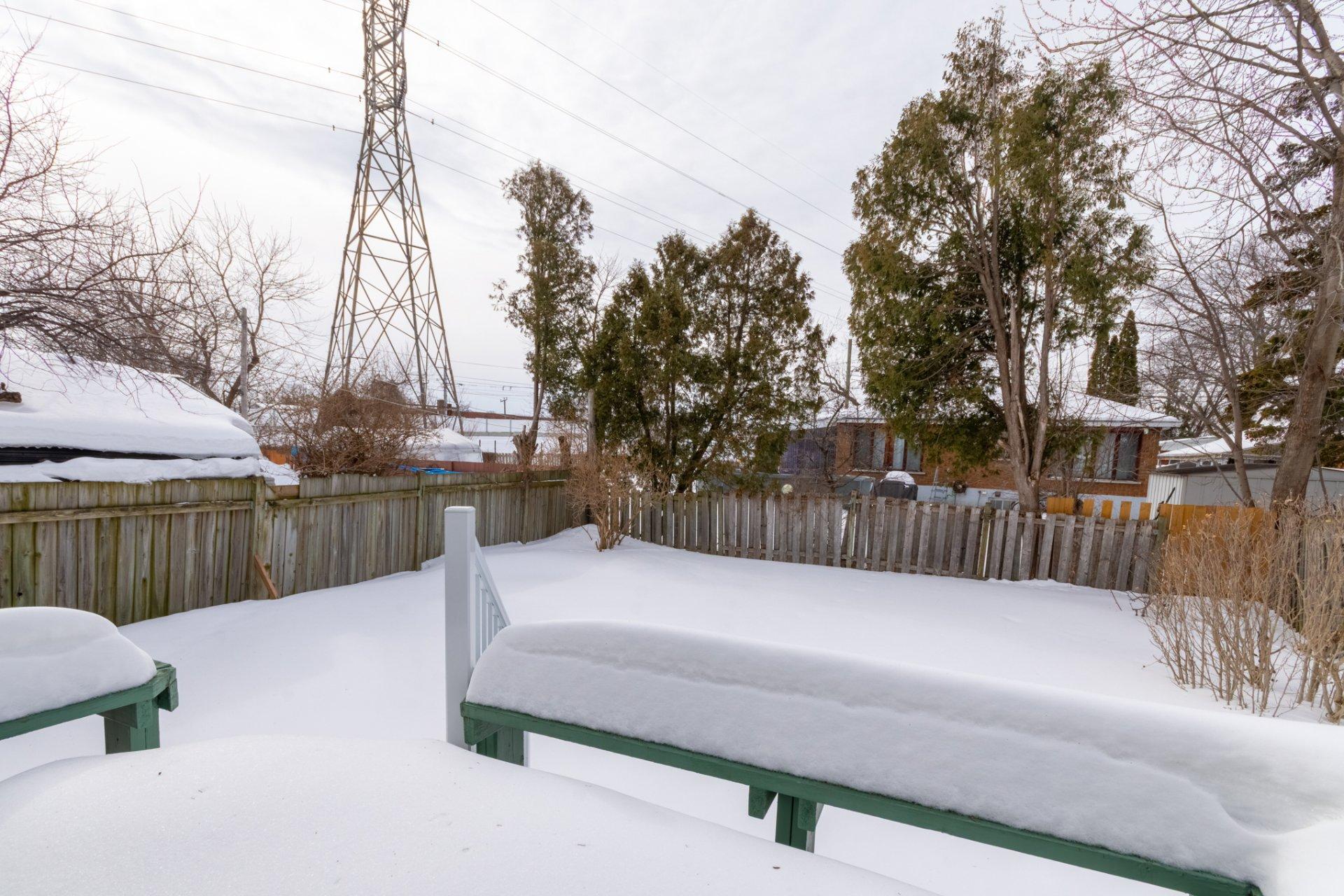 









11450


Rue Filion

,
Montréal (Ahuntsic-Cartierville),




QC
H4J1T1

