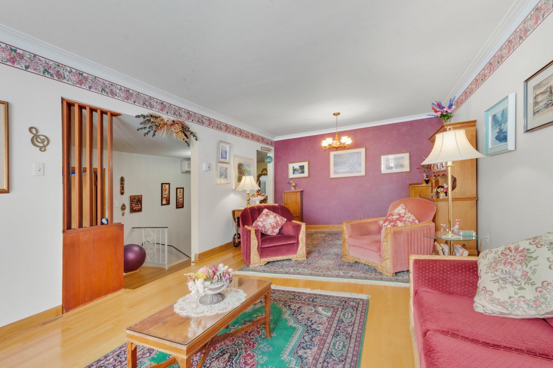 









11450


Rue Filion

,
Montréal (Ahuntsic-Cartierville),




QC
H4J1T1

