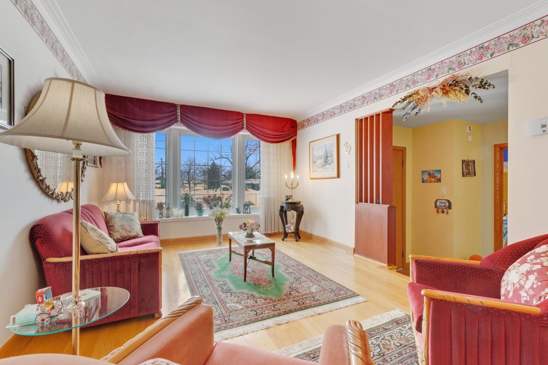 









11450


Rue Filion

,
Montréal (Ahuntsic-Cartierville),




QC
H4J1T1

