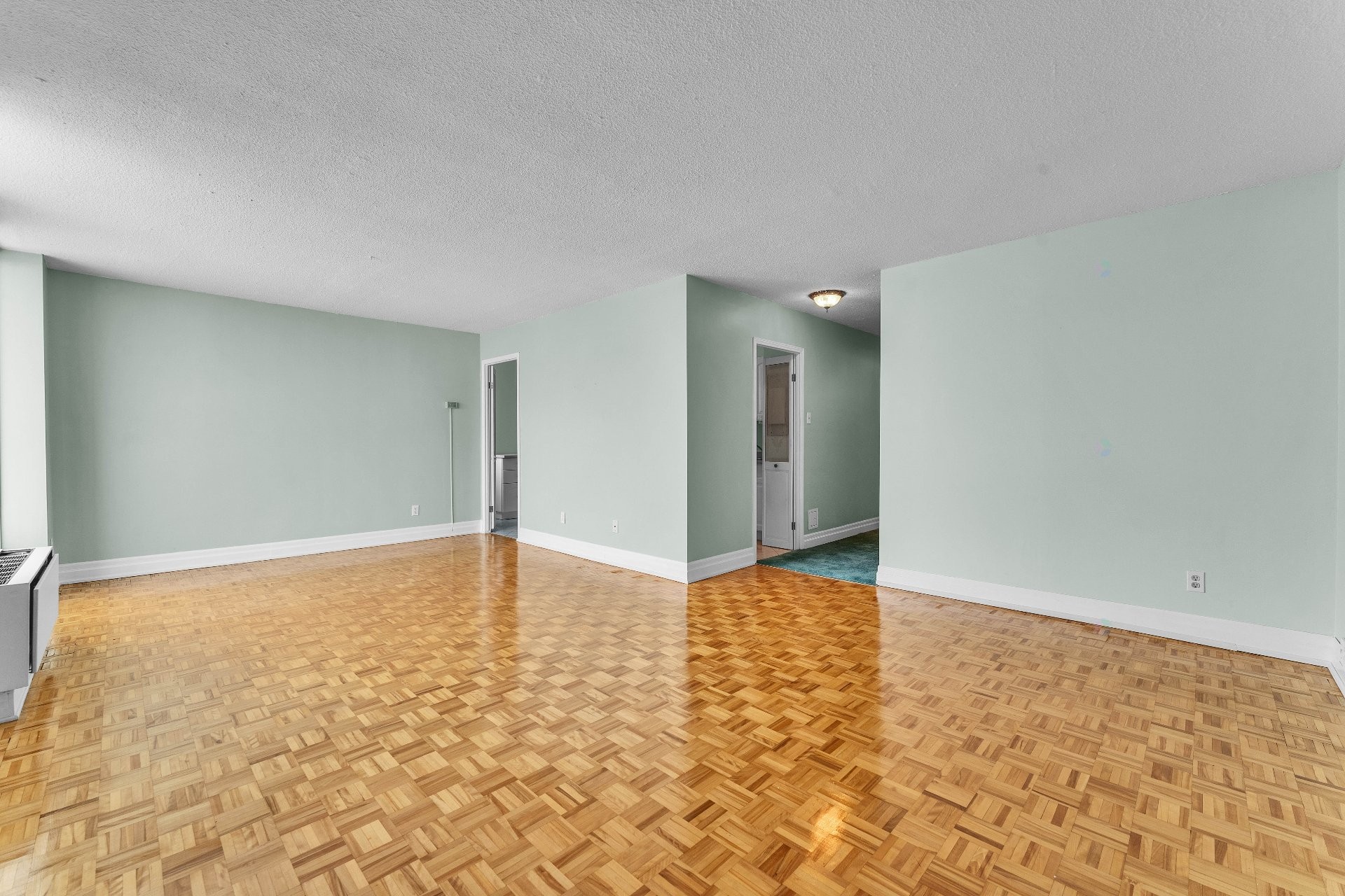 









285


Rue Laurier

, 1408,
Gatineau (Hull),




QC
J8X3W9

