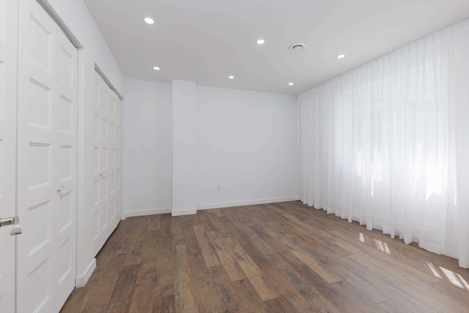 









19


8e Avenue

,
Laval (Auteuil),




QC
H7H2M2

