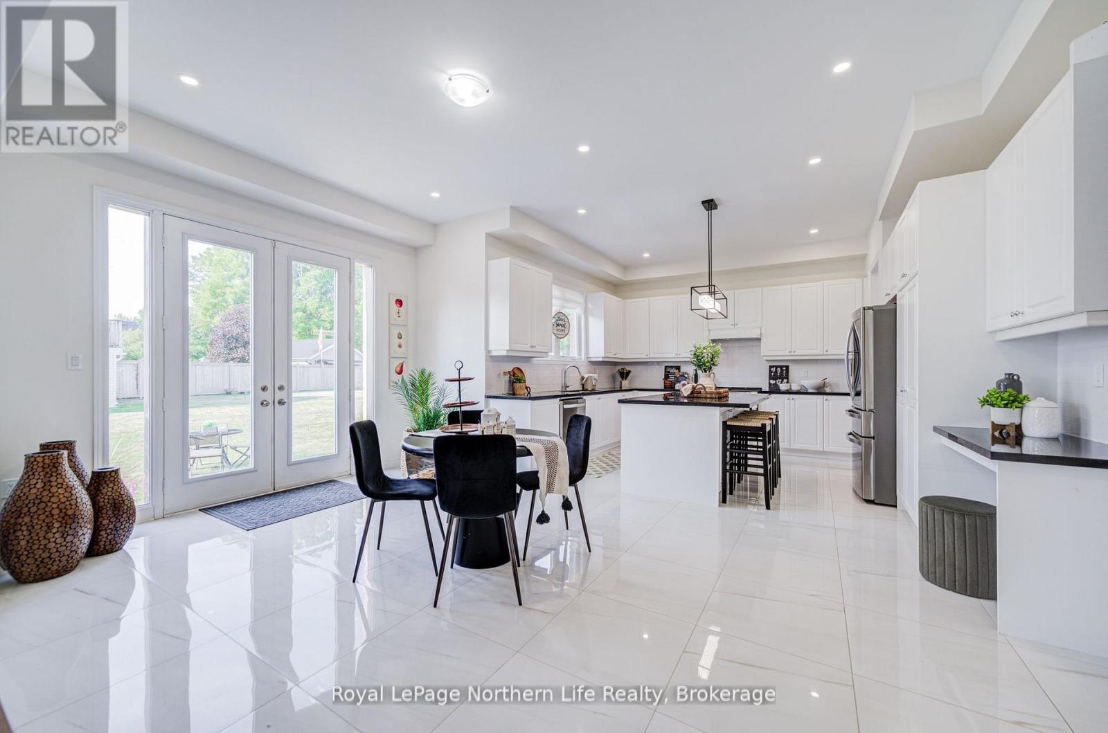 












259 DANNY WHEELER BOULEVARD

,
Georgina (Keswick North),




Ontario
L4P0J9

