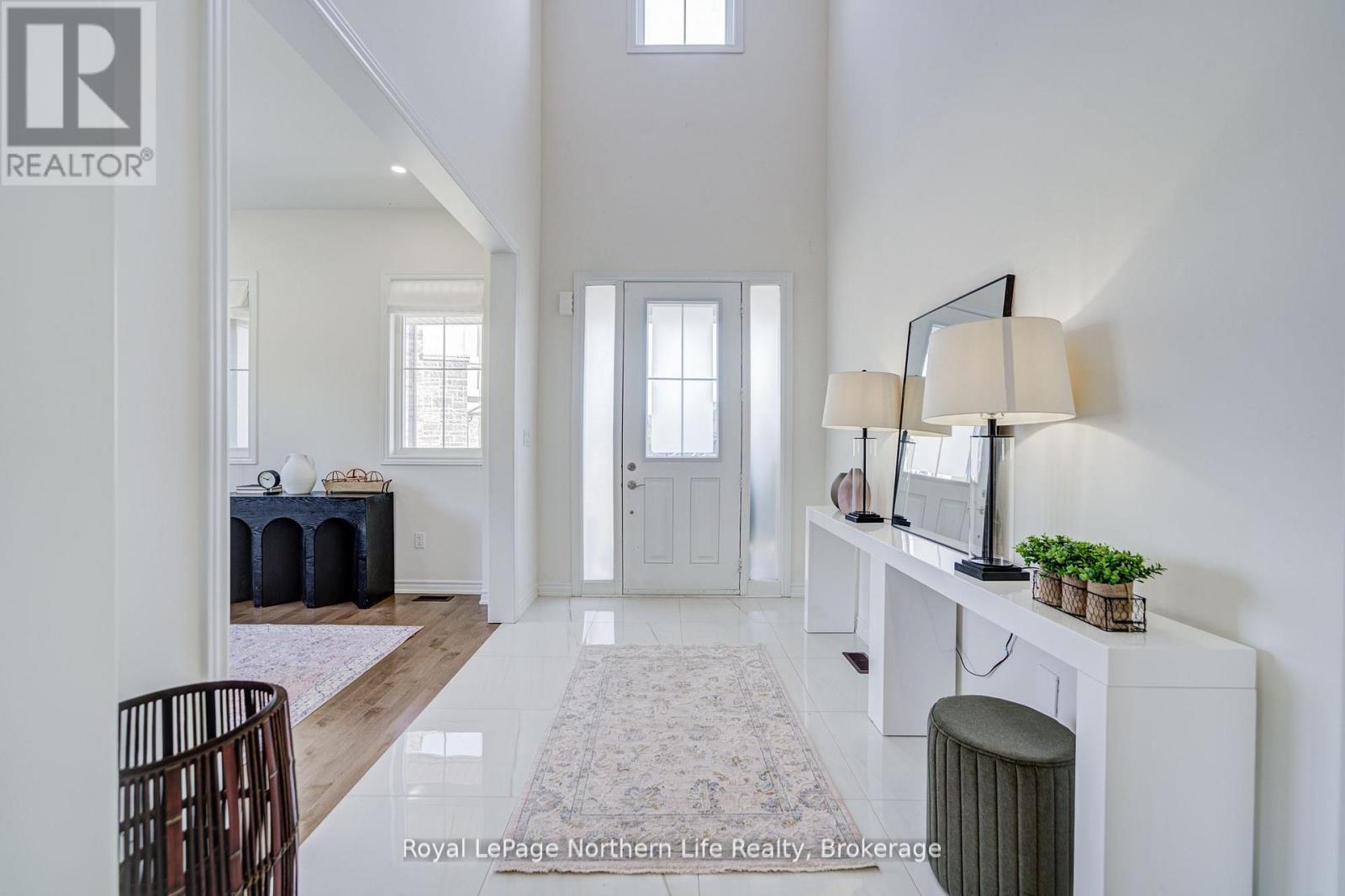 












259 DANNY WHEELER BOULEVARD

,
Georgina (Keswick North),




Ontario
L4P0J9

