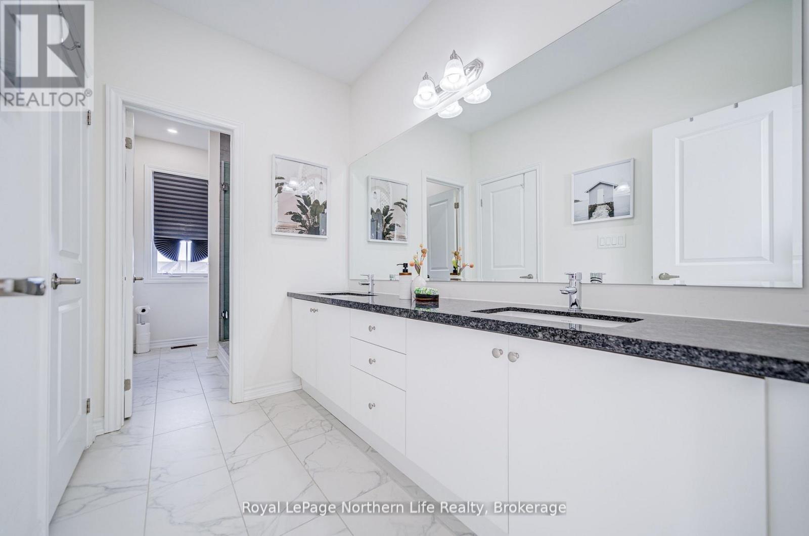 












259 DANNY WHEELER BOULEVARD

,
Georgina (Keswick North),




Ontario
L4P0J9

