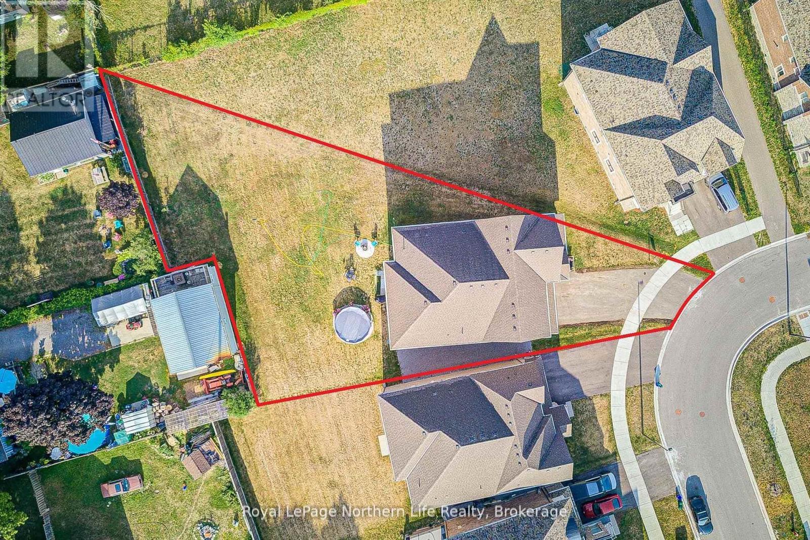 












259 DANNY WHEELER BOULEVARD

,
Georgina (Keswick North),




Ontario
L4P0J9

