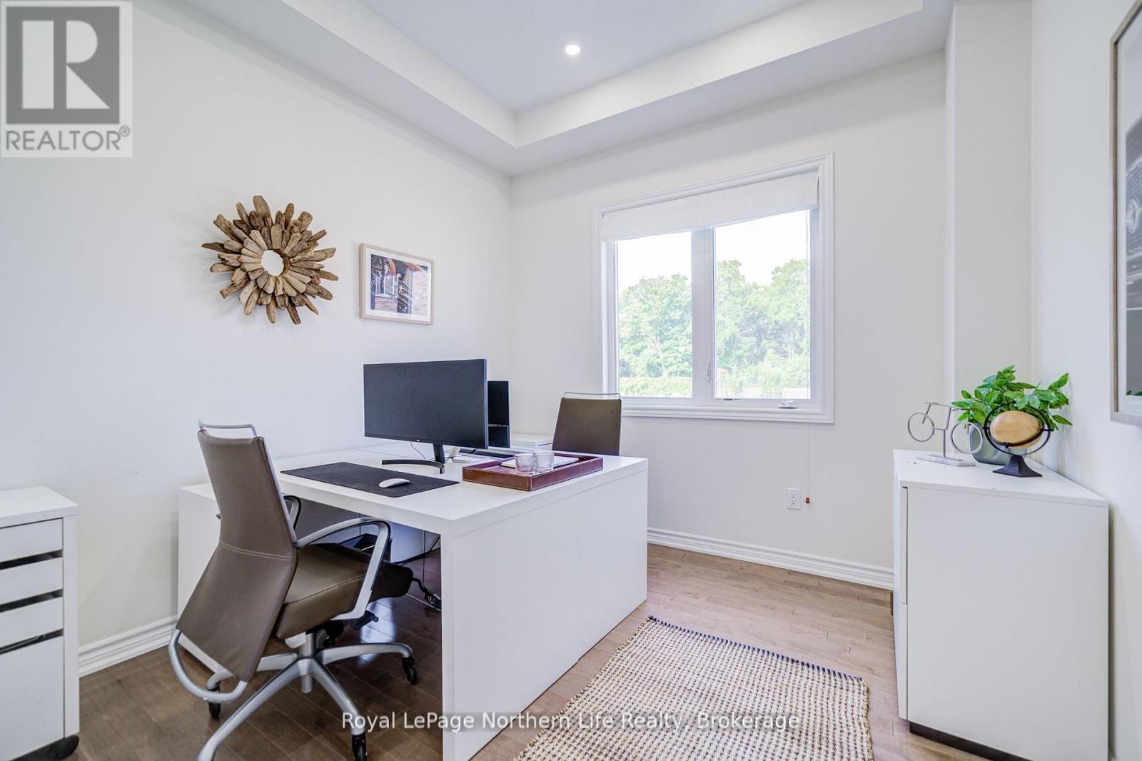 












259 DANNY WHEELER BOULEVARD

,
Georgina (Keswick North),




Ontario
L4P0J9

