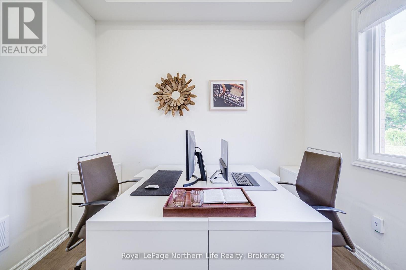 












259 DANNY WHEELER BOULEVARD

,
Georgina (Keswick North),




Ontario
L4P0J9

