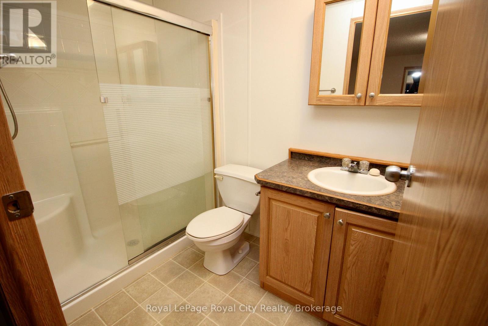 












6 OLYMPIA AVENUE

,
Puslinch,




Ontario
N0B2C0

