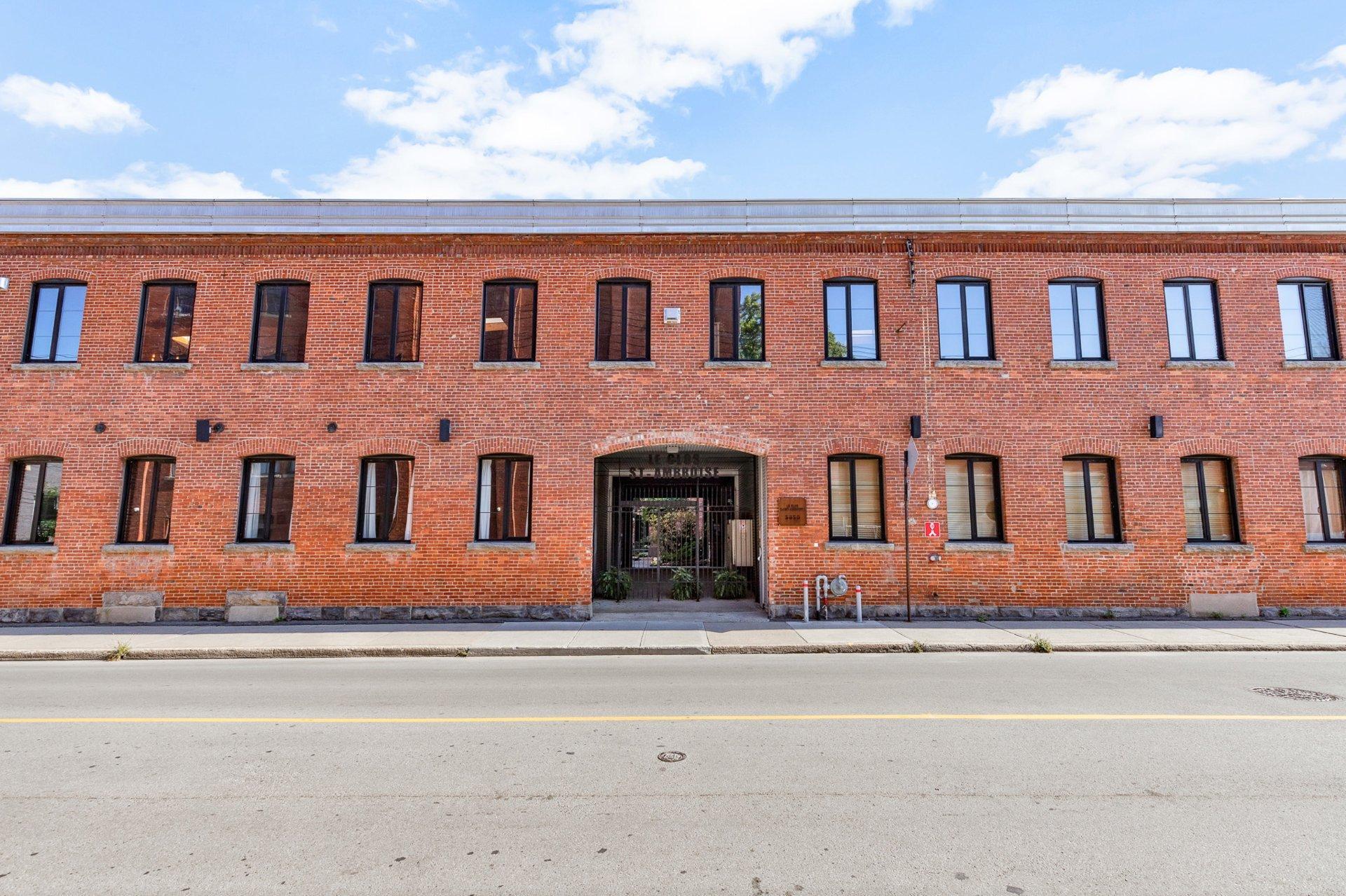 









3830


Rue St-Ambroise

, 210,
Montréal (Le Sud-Ouest),




QC
H4C3J9

