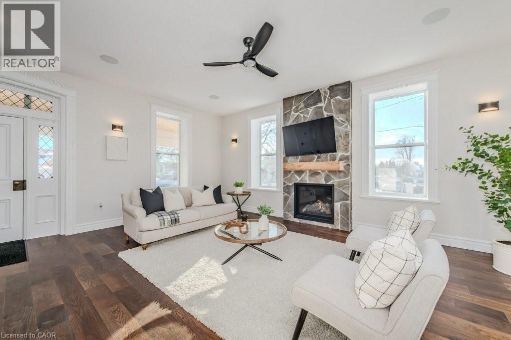 












44 HOPE Street W

,
Tavistock,




Ontario
N0B2R0

