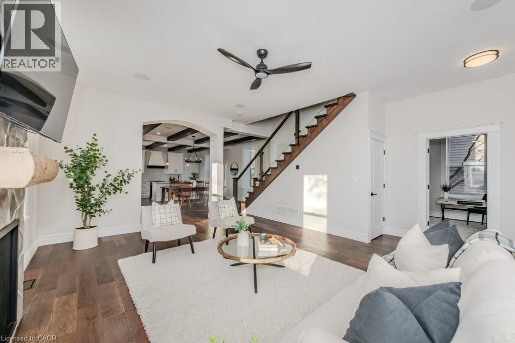 












44 HOPE Street W

,
Tavistock,




Ontario
N0B2R0

