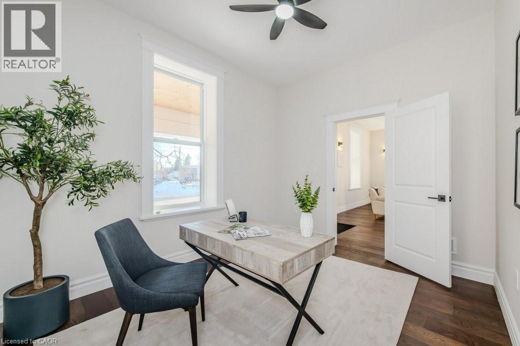 












44 HOPE Street W

,
Tavistock,




Ontario
N0B2R0

