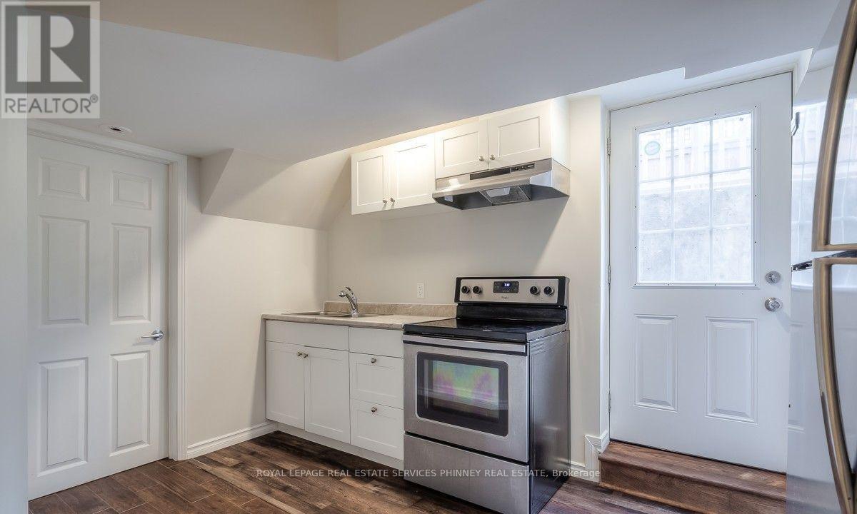 












BSMT - 3908 QUIET CREEK DRIVE

,
Mississauga,




Ontario
L5M8B5

