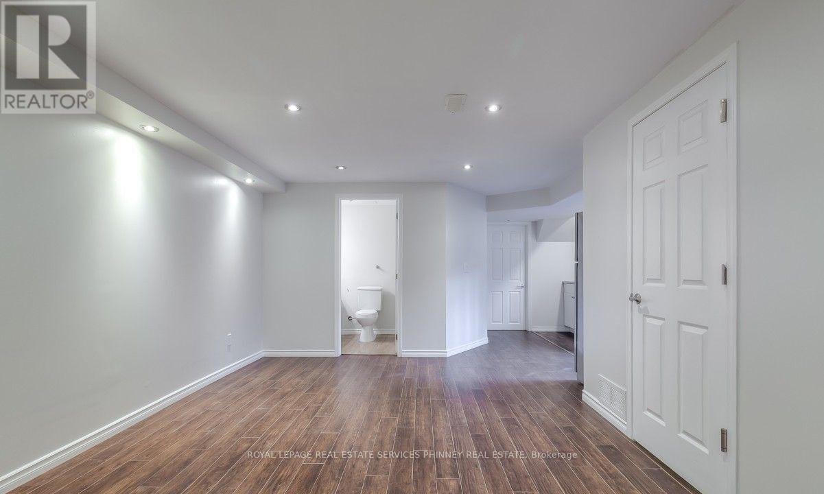 












BSMT - 3908 QUIET CREEK DRIVE

,
Mississauga,




Ontario
L5M8B5

