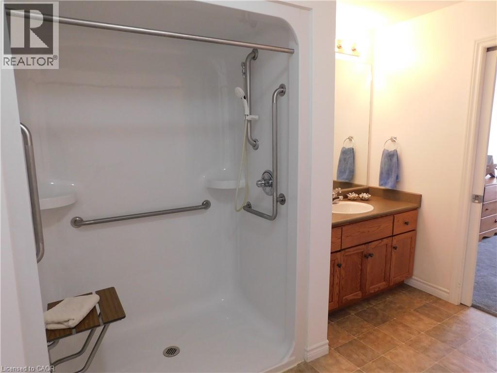 












317 LOCK Street W Unit# 211

,
Dunnville,




Ontario
N1A0A1

