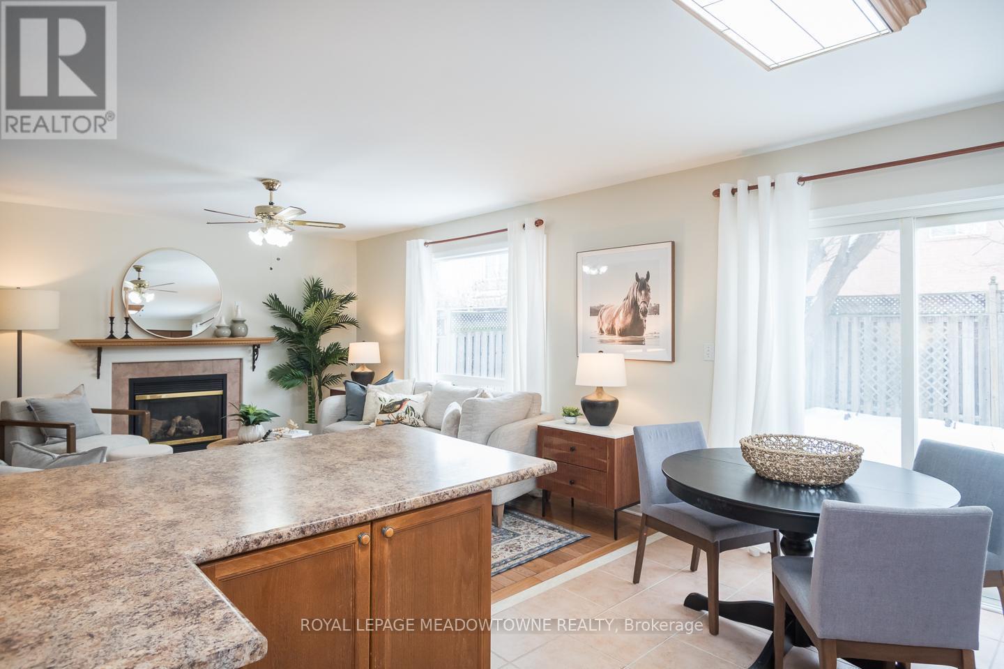 












1617 GOWLING TERRACE

,
Milton,




Ontario
L9T5J6

