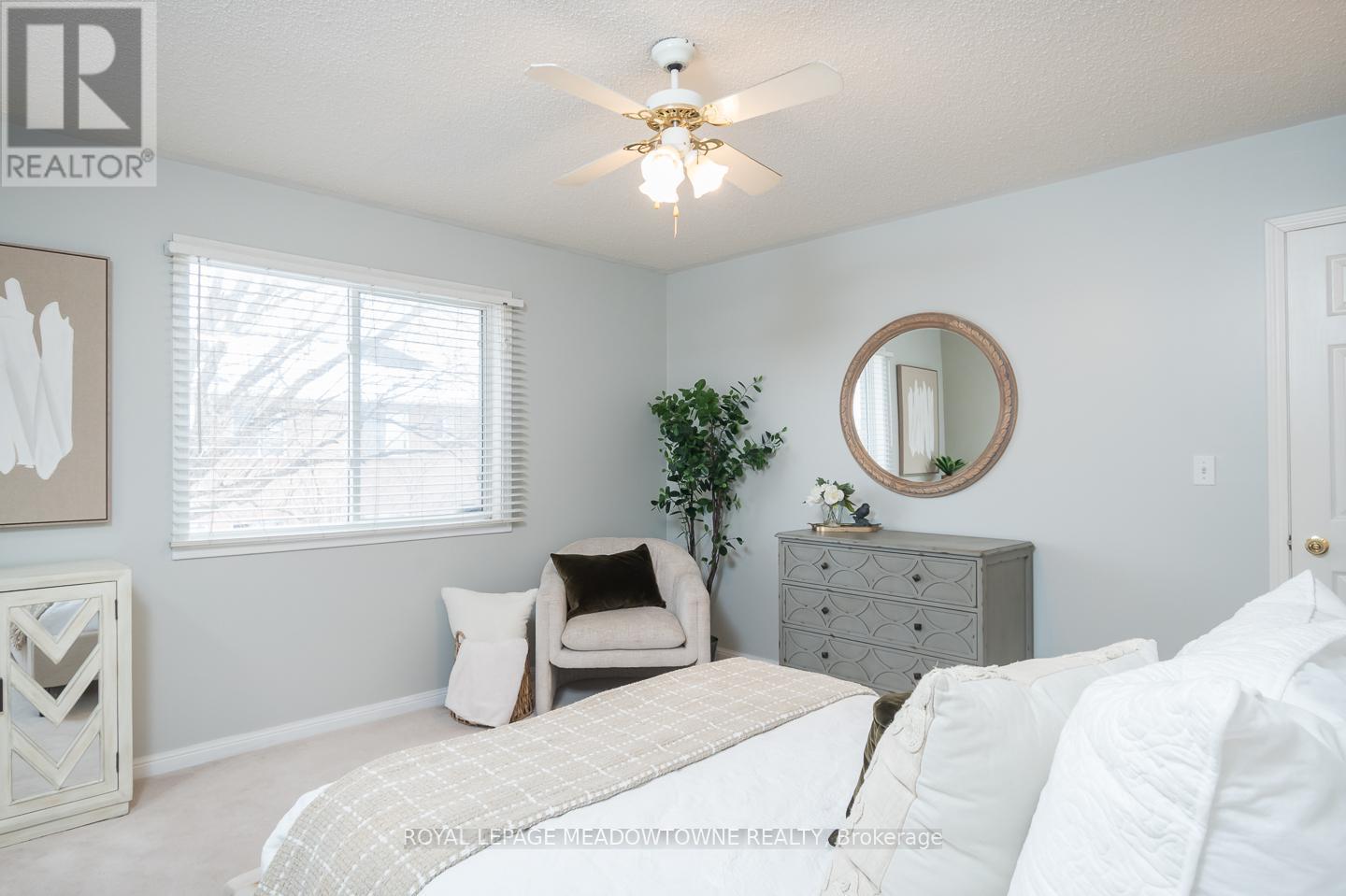 












1617 GOWLING TERRACE

,
Milton,




Ontario
L9T5J6

