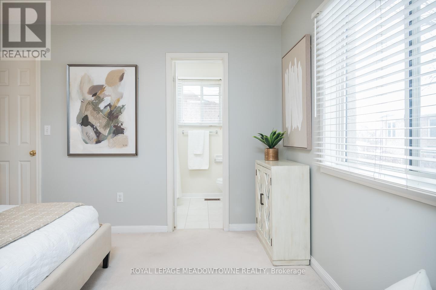 












1617 GOWLING TERRACE

,
Milton,




Ontario
L9T5J6

