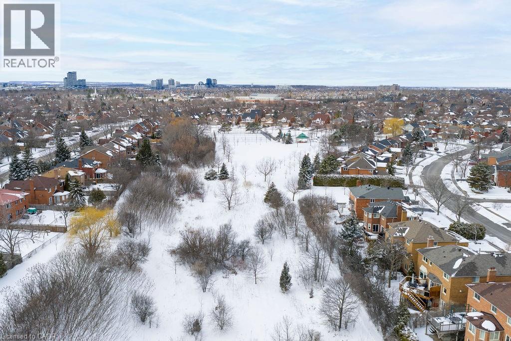 












1150 CREEKSIDE Drive

,
Oakville,




Ontario
L6H4Z4

