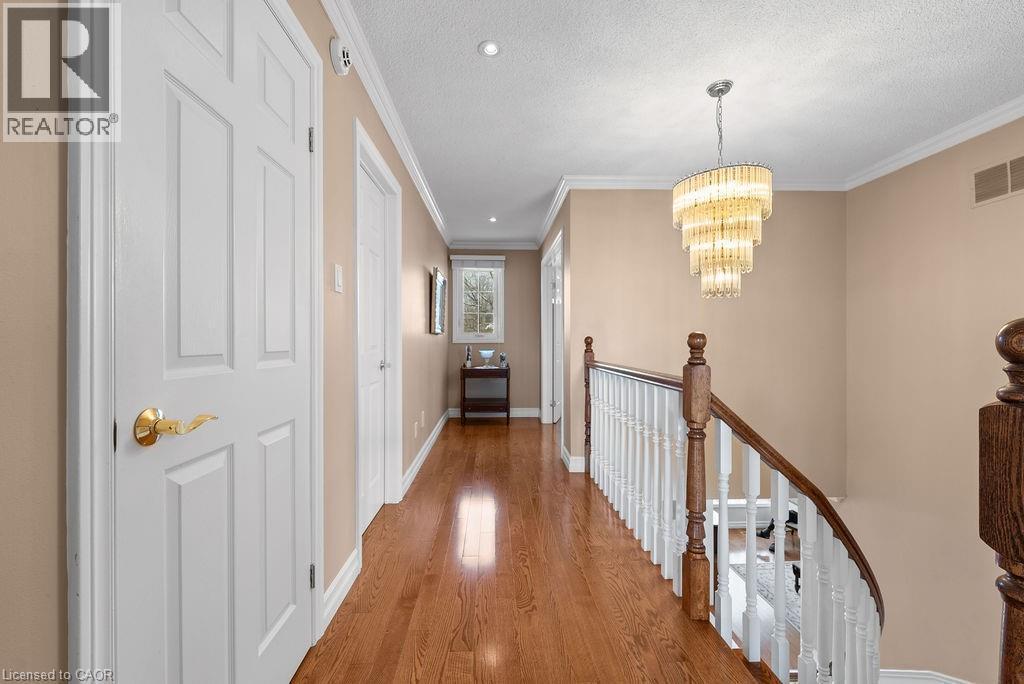 












1150 CREEKSIDE Drive

,
Oakville,




Ontario
L6H4Z4

