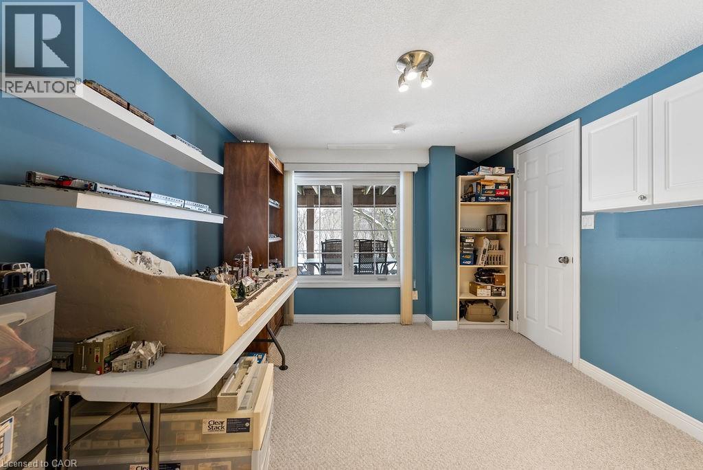 












1150 CREEKSIDE Drive

,
Oakville,




Ontario
L6H4Z4

