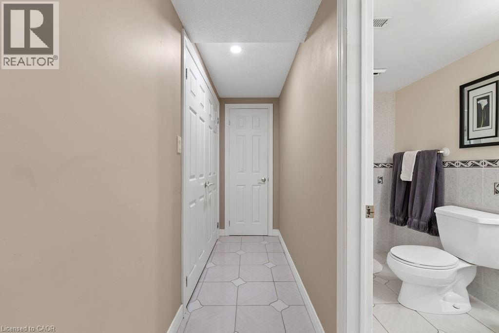 












1150 CREEKSIDE Drive

,
Oakville,




Ontario
L6H4Z4

