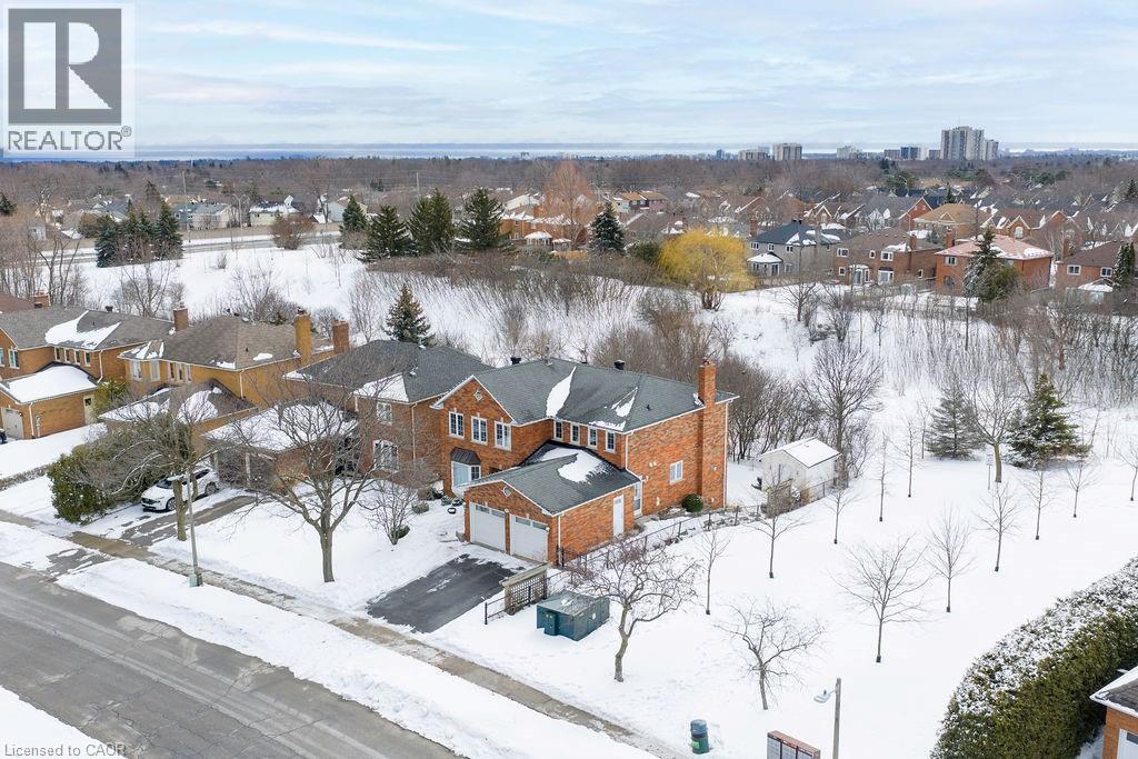 












1150 CREEKSIDE Drive

,
Oakville,




Ontario
L6H4Z4

