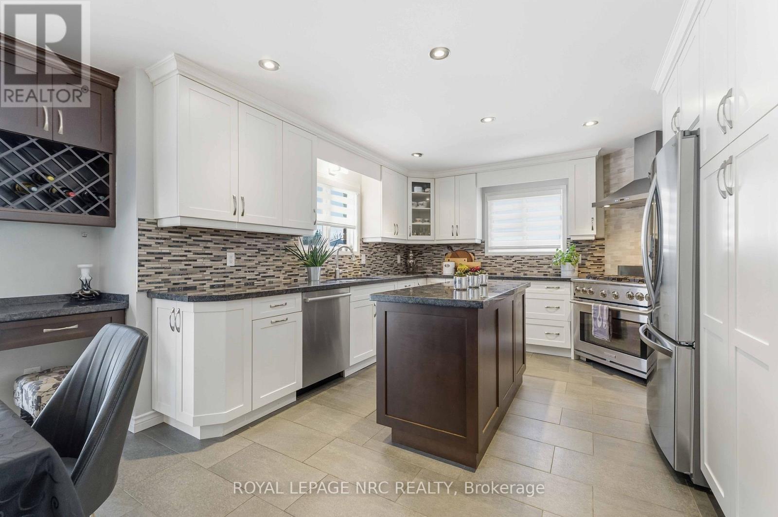 












9 WOODGARDEN COURT

,
St. Catharines (Lakeshore),




Ontario
L2M7C9

