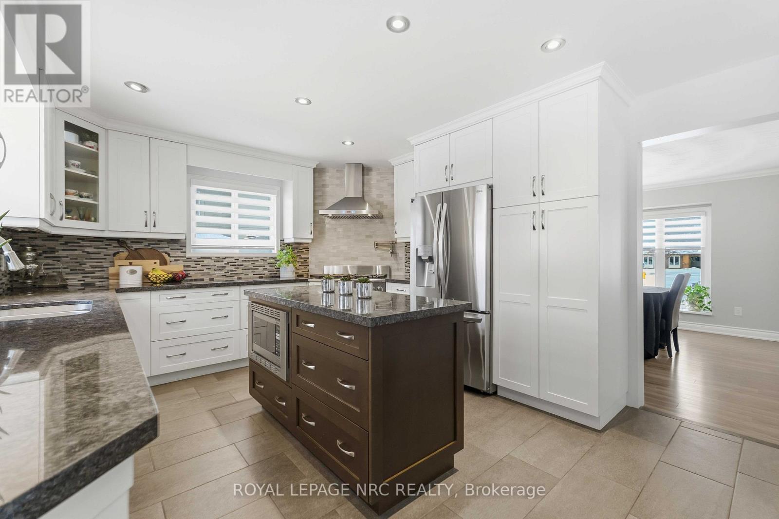 












9 WOODGARDEN COURT

,
St. Catharines (Lakeshore),




Ontario
L2M7C9

