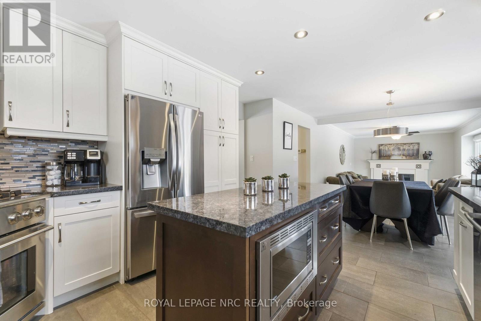 












9 WOODGARDEN COURT

,
St. Catharines (Lakeshore),




Ontario
L2M7C9

