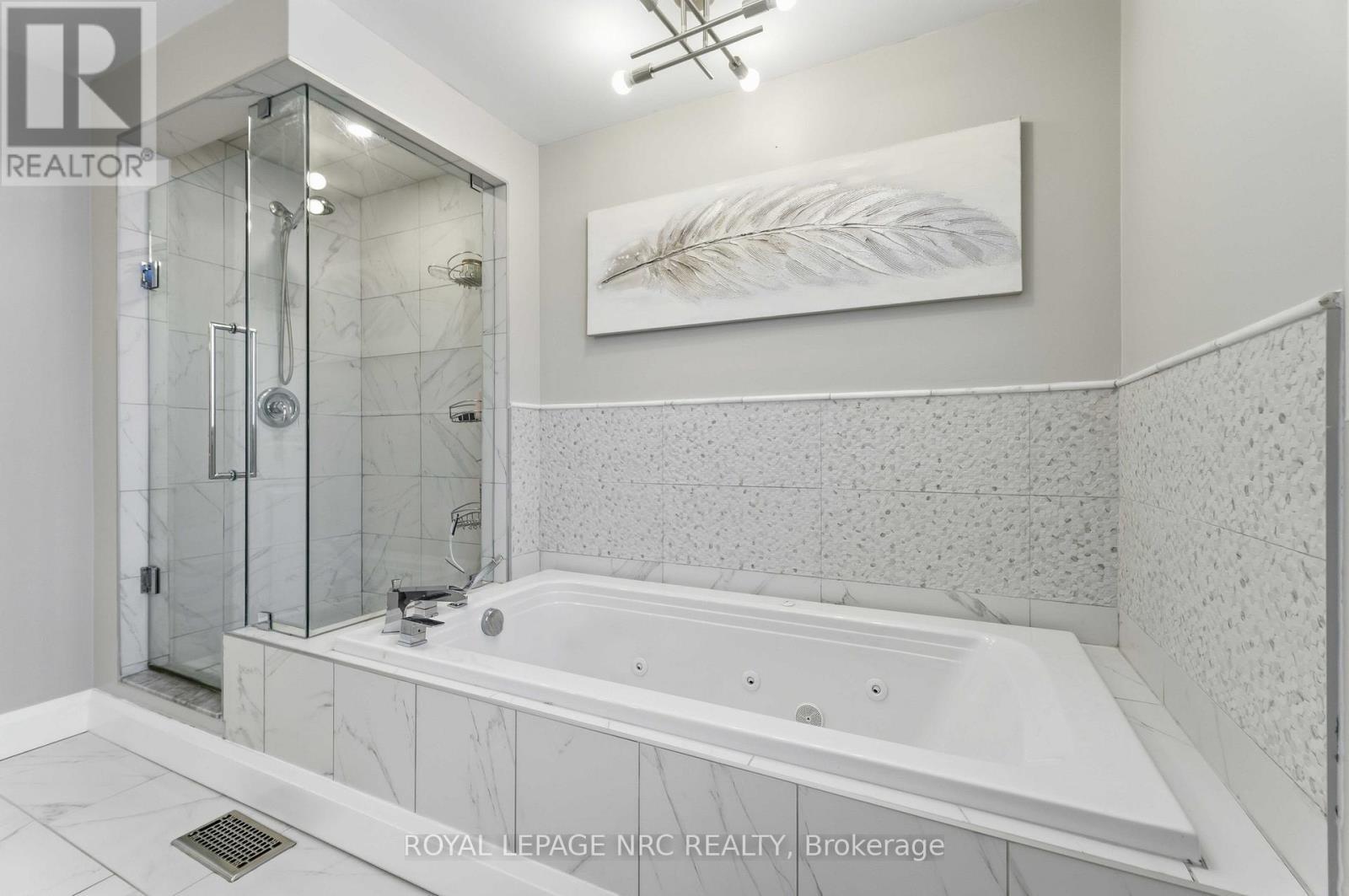 












9 WOODGARDEN COURT

,
St. Catharines (Lakeshore),




Ontario
L2M7C9

