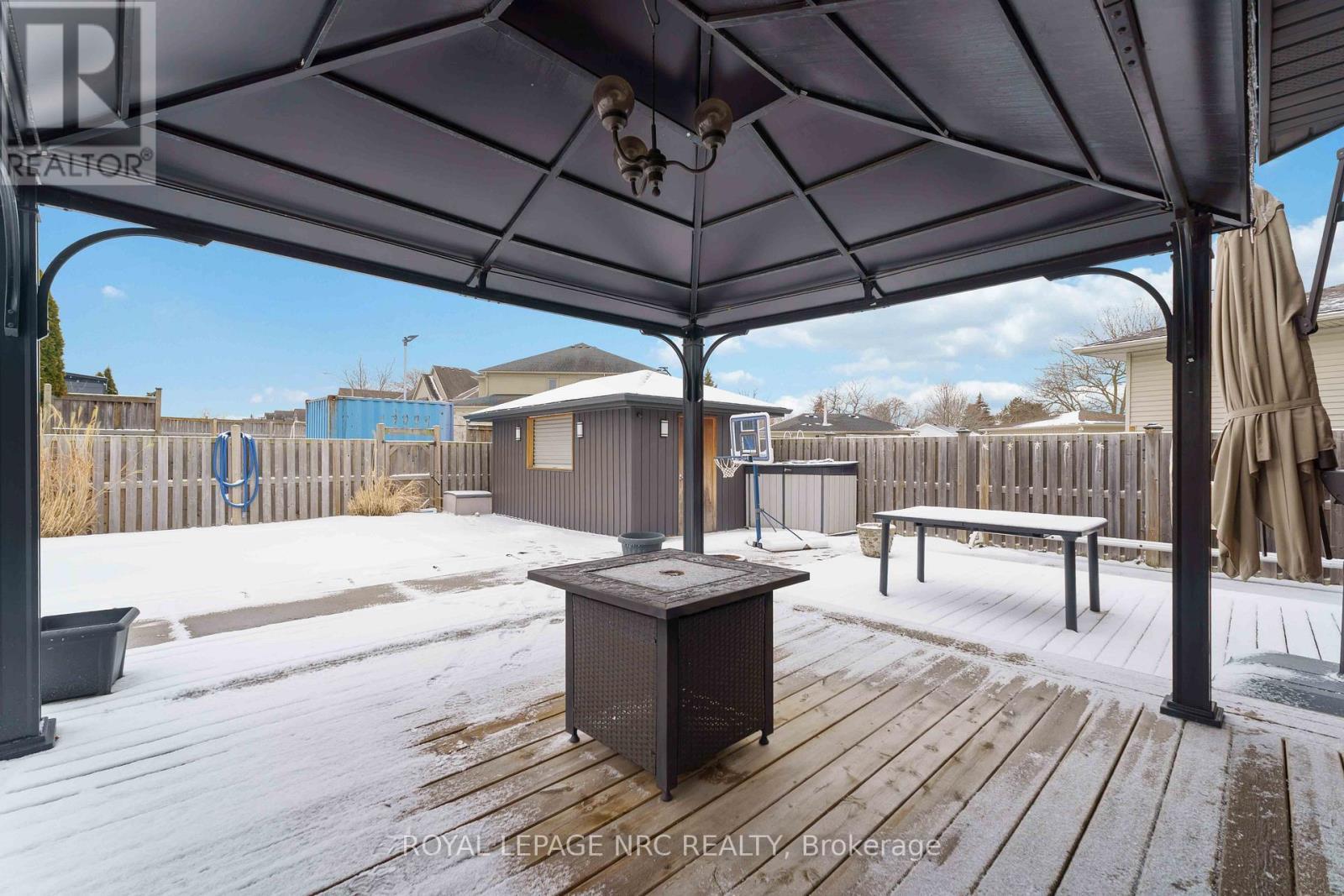 












9 WOODGARDEN COURT

,
St. Catharines (Lakeshore),




Ontario
L2M7C9

