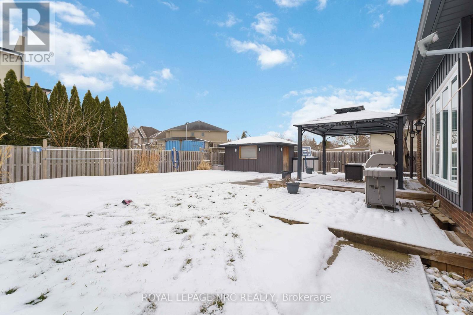 












9 WOODGARDEN COURT

,
St. Catharines (Lakeshore),




Ontario
L2M7C9

