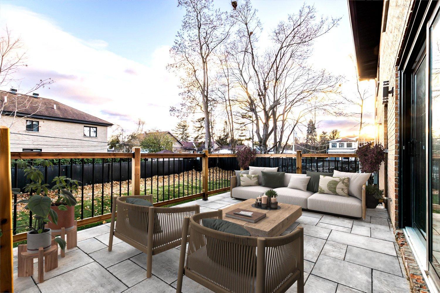 









50


Rue Hawthorne

,
Kirkland,




QC
H9H3G3

