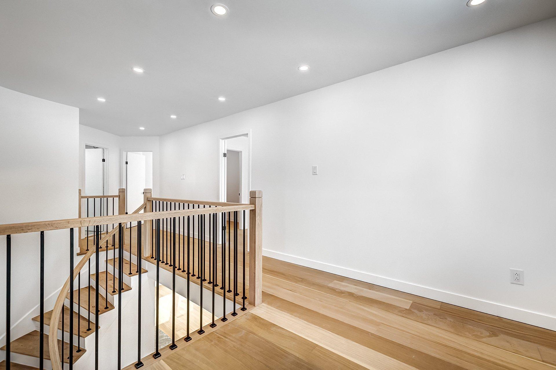 









50


Rue Hawthorne

,
Kirkland,




QC
H9H3G3

