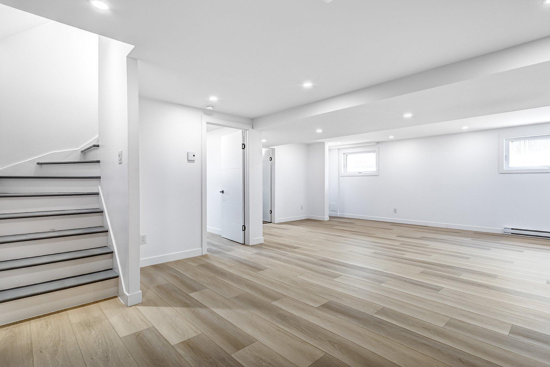 









50


Rue Hawthorne

,
Kirkland,




QC
H9H3G3

