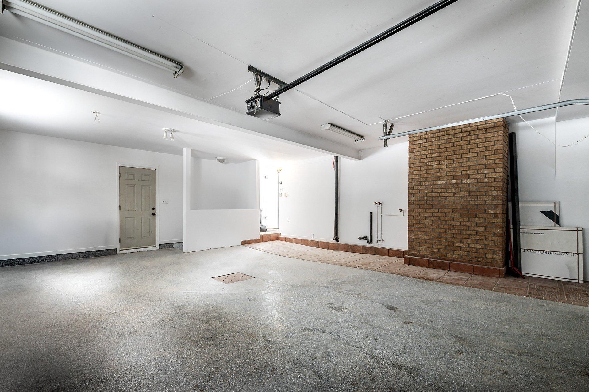 









50


Rue Hawthorne

,
Kirkland,




QC
H9H3G3

