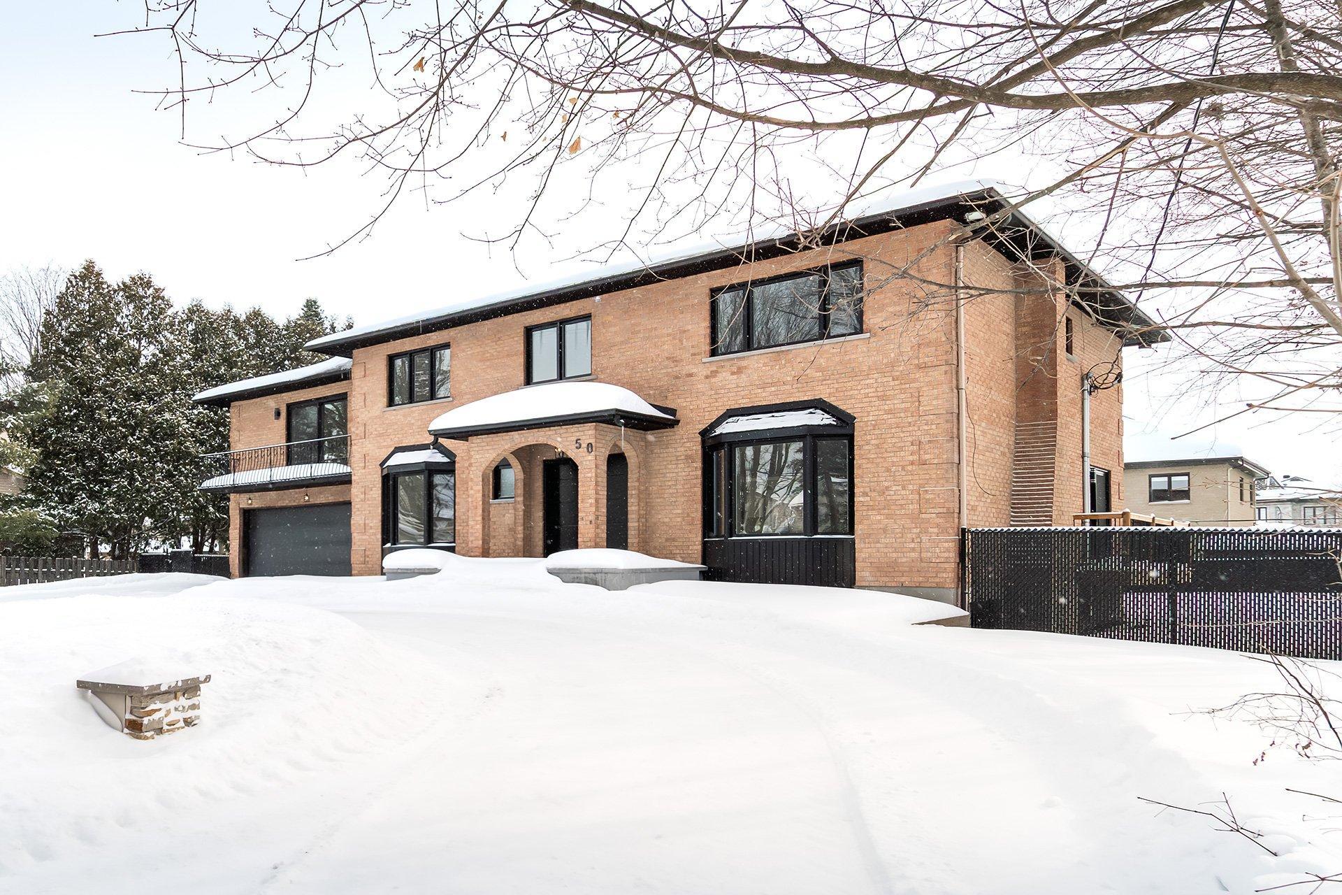 









50


Rue Hawthorne

,
Kirkland,




QC
H9H3G3

