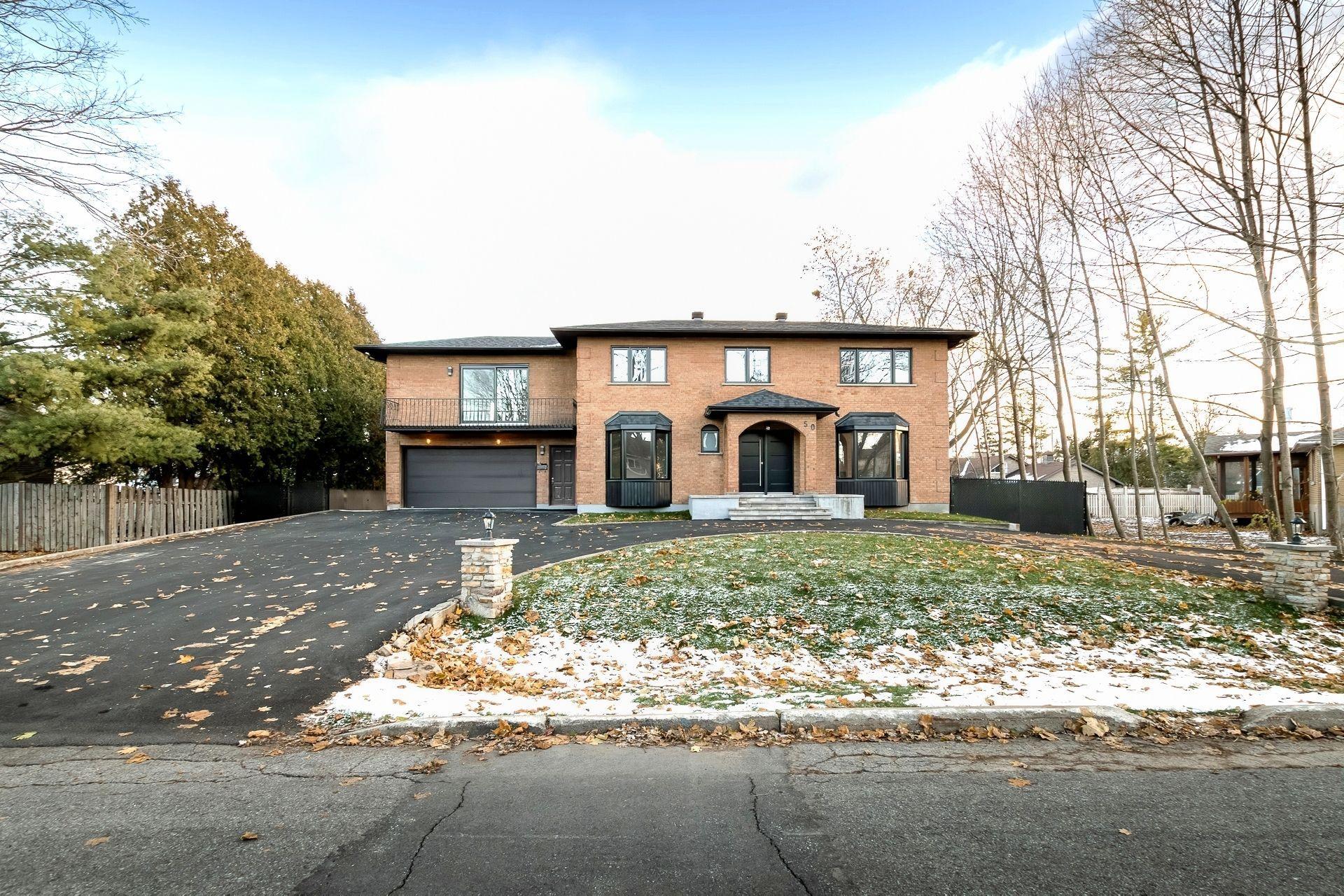 









50


Rue Hawthorne

,
Kirkland,




QC
H9H3G3

