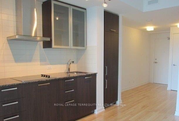 









14


York

Street, 1407,
Toronto,




ON
M5J 0B1

