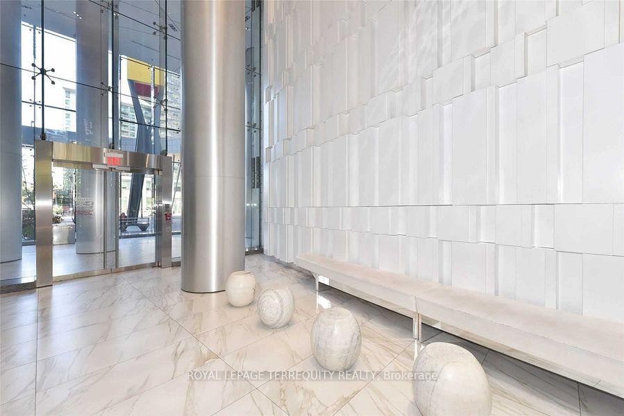 









14


York

Street, 1407,
Toronto,




ON
M5J 0B1

