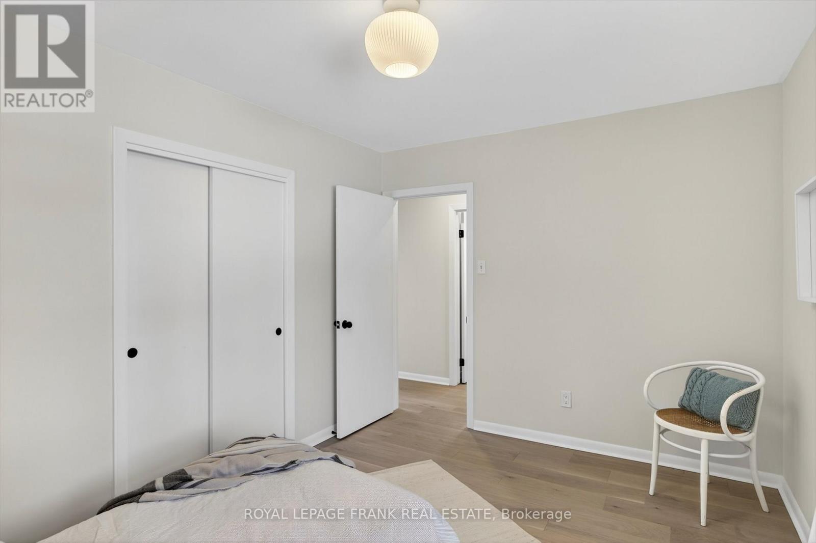 












781 HOPKINS AVENUE

,
Peterborough (Town Ward 3),




Ontario
K9J4Y7

